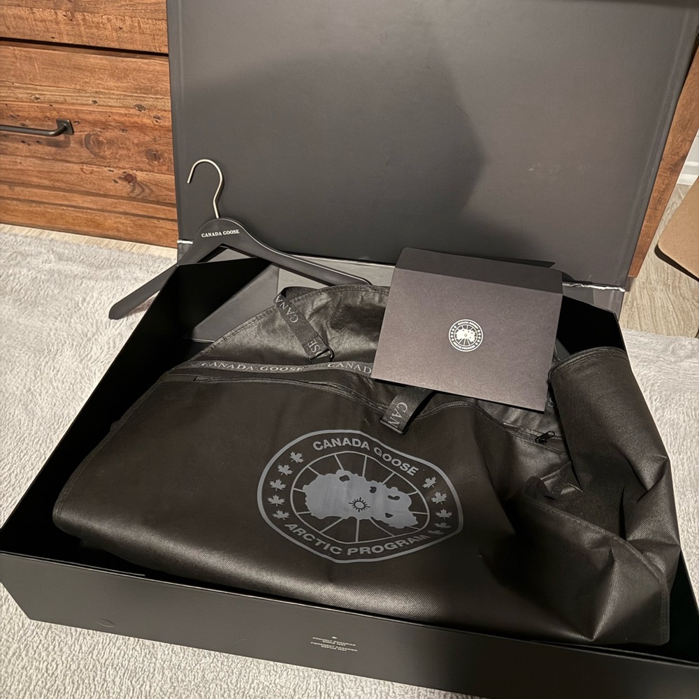 Canada Goose Black Hanger and Box Set